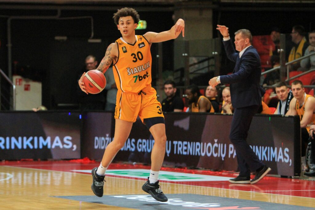 Українці за кордоном: Санон, Корнієнко 2 Українці за кордоном: Санон, Корнієнко 1