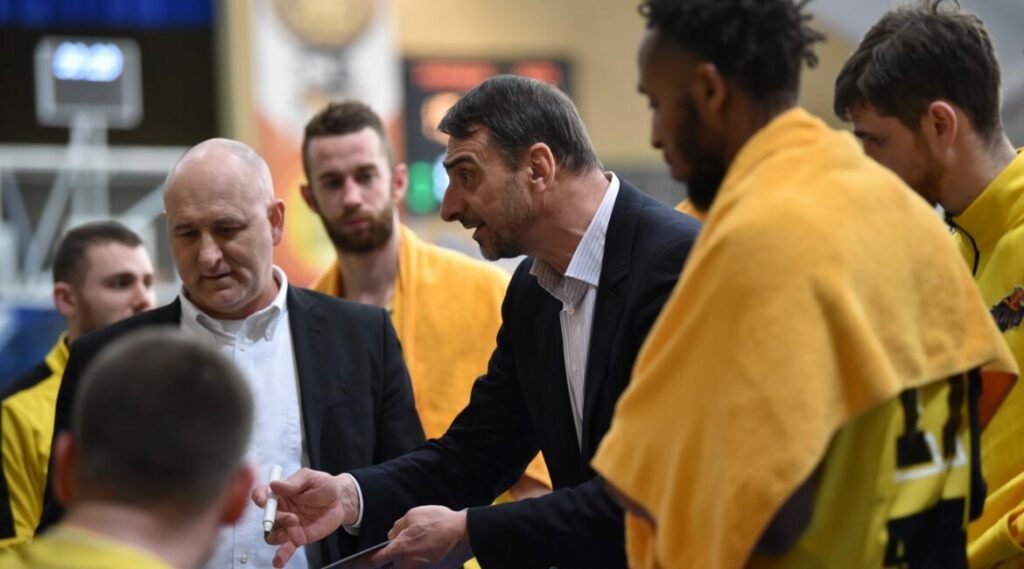 Володимир Холопов: "Бачу матчі заключного баблу в Києві як матчі плейоф" 2 Володимир Холопов: "Бачу матчі заключного баблу в Києві як матчі плейоф" 1