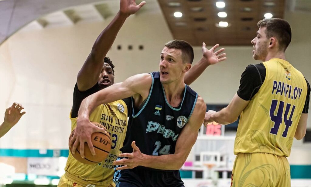 Володимир Конєв отримав травму і не допоможе збірній України 2 Володимир Конєв отримав травму і не допоможе збірній України 1