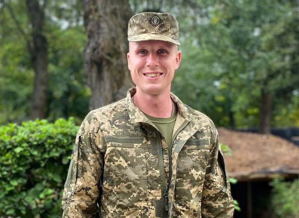 Форвард “Дніпра” доєднався до лав ЗСУ 2 Форвард “Дніпра” доєднався до лав ЗСУ 1