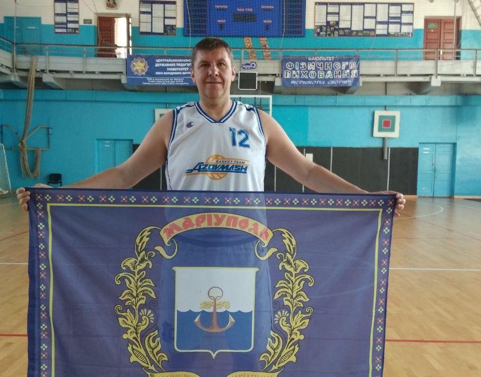 «Тепер я вірю в дива». Легенда Азовмаша Петро Подтикан вижив у Маріуполі після поранення 2 «Тепер я вірю в дива». Легенда Азовмаша Петро Подтикан вижив у Маріуполі після поранення 1