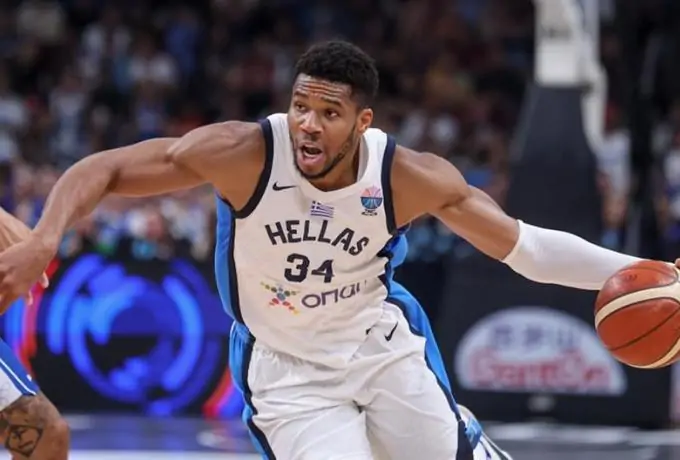 Адетокумбо: "Буду грати або в Європі, або в Китаї, але зараз у мене інша мета" 2 Адетокумбо: "Буду грати або в Європі, або в Китаї, але зараз у мене інша мета" 1