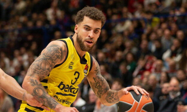 Скотті Вілбекін відреагував на жорстке покарання за відмову грати в складі збірної Туреччини 2 Скотті Вілбекін відреагував на жорстке покарання за відмову грати в складі збірної Туреччини 1