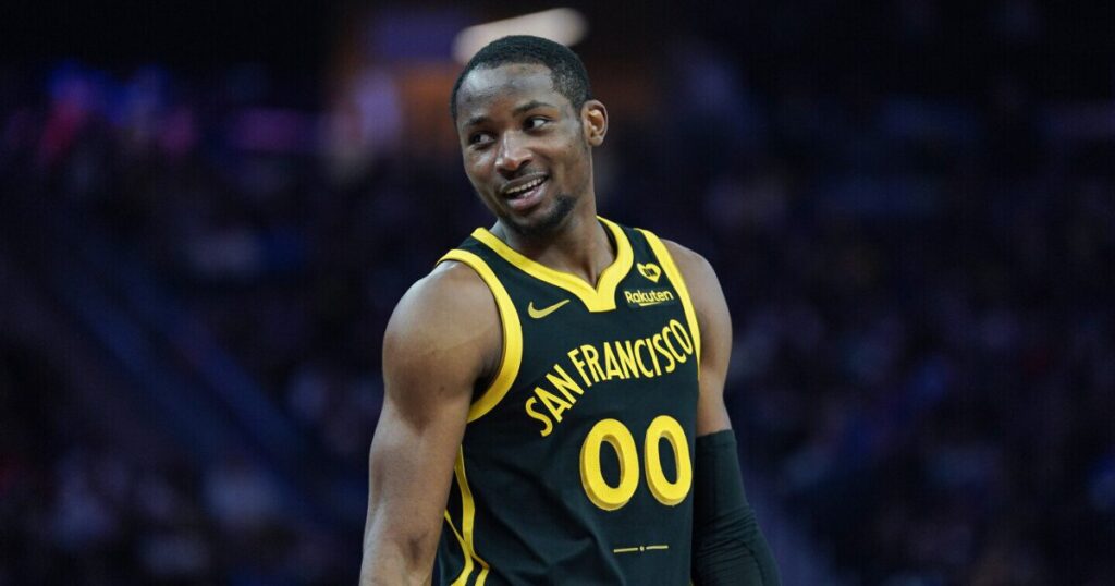 "Голден Стейт" надовго втратив одну з головних зірок команди і відразу ганебно програв 2 "Голден Стейт" надовго втратив одну з головних зірок команди і відразу ганебно програв 1