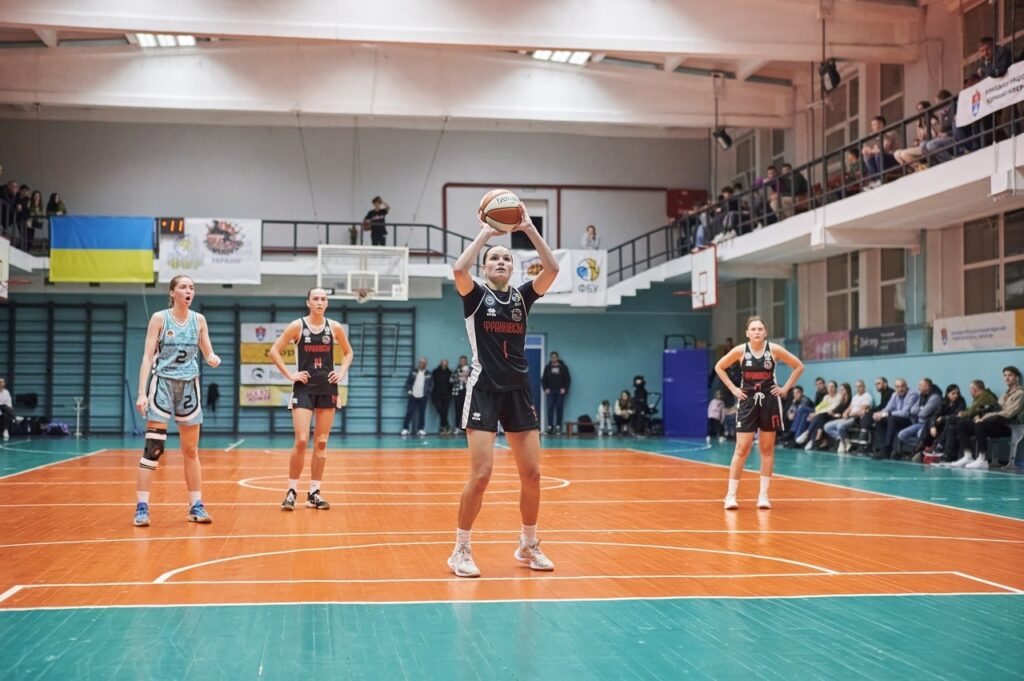 EWBL. “Ньйон” — “Франківськ-Прикарпаття” 75:55 2 EWBL. “Ньйон” — “Франківськ-Прикарпаття” 75:55 1