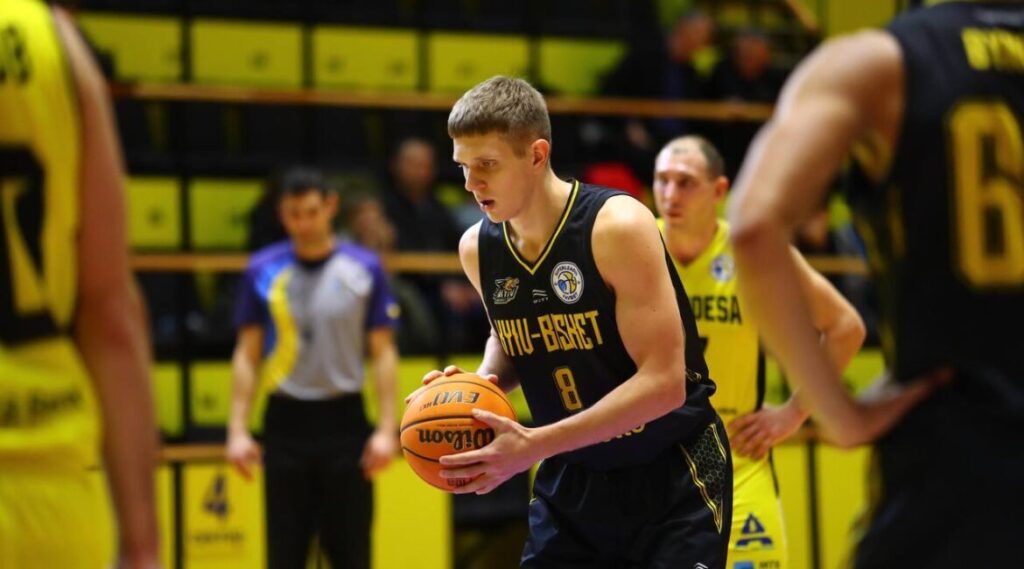 "Київ-Баскет" перепідписав українського форварда 2 "Київ-Баскет" перепідписав українського форварда 1
