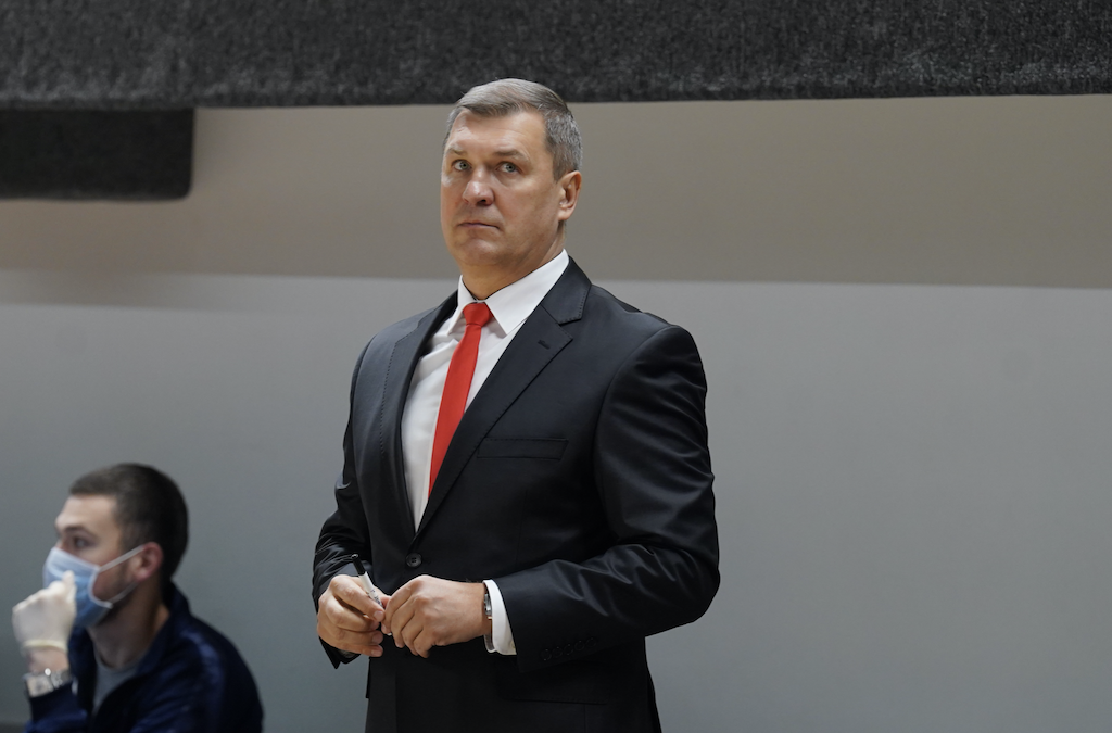 Колишній головний тренер чоловічої збірної України визначився з новим місцем роботи 2 Колишній головний тренер чоловічої збірної України визначився з новим місцем роботи 1