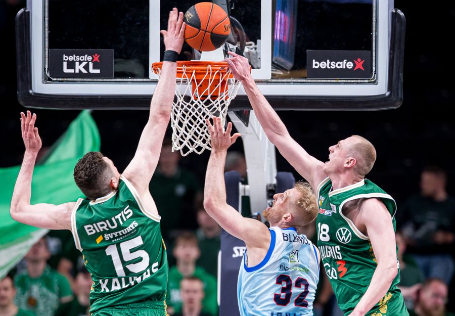 Українці за кордоном: команда Близнюка та Зотова дала бій "Жальгірісу" 2 Українці за кордоном: команда Близнюка та Зотова дала бій "Жальгірісу" 1