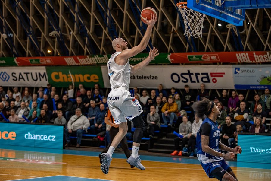 Українці за кордоном: Шевченко, Бринюк, Чумаков, Фролов, Анікієнко, Беліков, Ковтун, Балабан 2 Українці за кордоном: Шевченко, Бринюк, Чумаков, Фролов, Анікієнко, Беліков, Ковтун, Балабан 1