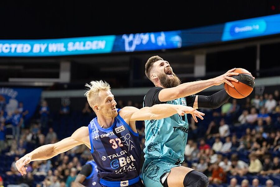 Українці за кордоном: Близнюк та Зотов зіграли проти "Жальгіріса", Новицький набрав 17 очок, Бєліков 2 Українці за кордоном: Близнюк та Зотов зіграли проти "Жальгіріса", Новицький набрав 17 очок, Бєліков 1