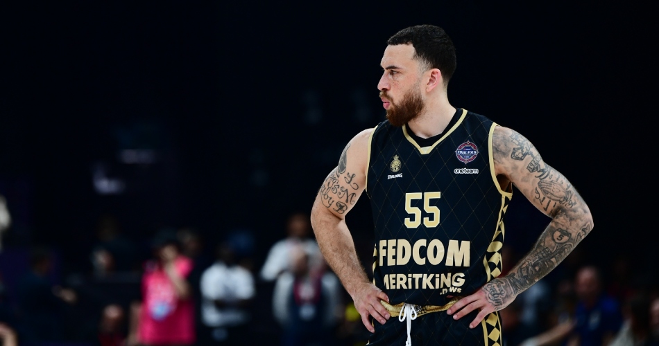 Суперзірку Євроліги прибрали зі складу команди після чергового скандалу 2 Суперзірку Євроліги прибрали зі складу команди після чергового скандалу 1