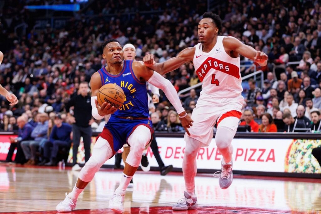 Рассел Вестбрук спровокував масштабну сутичку в матчі НБА 2 Рассел Вестбрук спровокував масштабну сутичку в матчі НБА 1