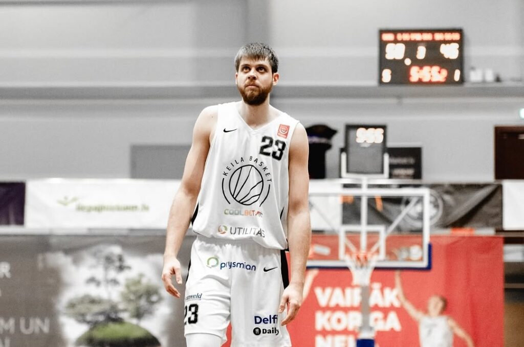 Другий український гравець перейшов у чемпіонат Індонезії 2 Другий український гравець перейшов у чемпіонат Індонезії 1