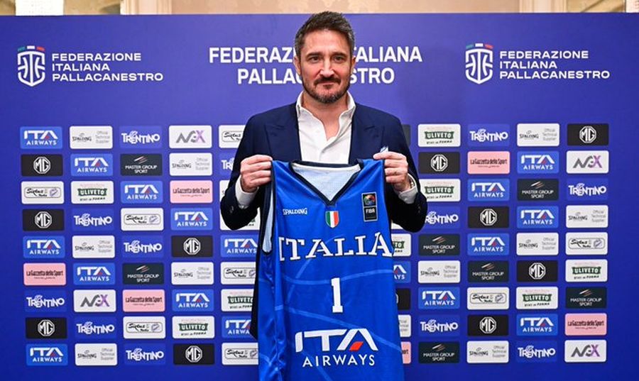 Головний тренер збірної Італії може очолити клуб Євроліги 2 Головний тренер збірної Італії може очолити клуб Євроліги 1
