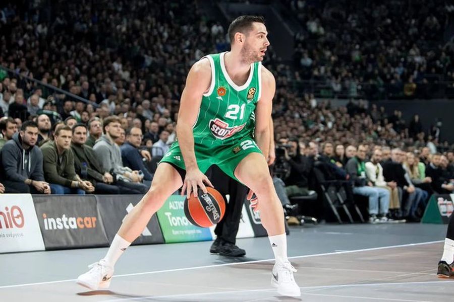 Гравець "Панатінаїкоса" та збірної Греції раптово оголосив про завершення кар'єри в 31-річному віці 2 Гравець "Панатінаїкоса" та збірної Греції раптово оголосив про завершення кар'єри в 31-річному віці 1