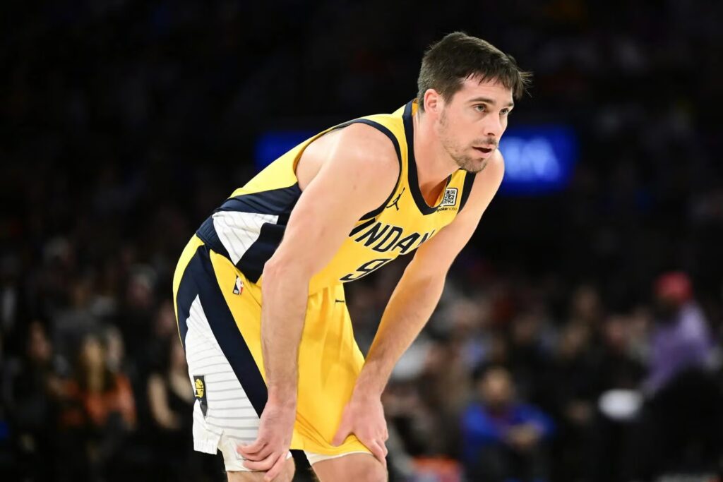 Запасний "Індіани" підкорив жахливий антирекорд Меджика Джонсона в фіналах НБА 2 Запасний "Індіани" підкорив жахливий антирекорд Меджика Джонсона в фіналах НБА 1