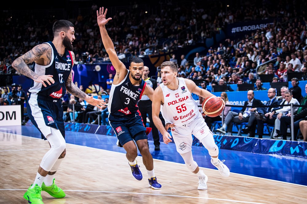 Франція розгромила Польщу і вийшла до фіналу Євробаскету-2022 2 Франція розгромила Польщу і вийшла до фіналу Євробаскету-2022 1
