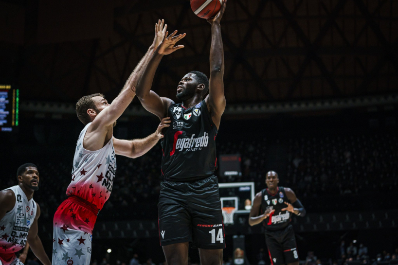 "Віртус" скоротив відставання у фінальній серії з "Міланом" 2 "Віртус" скоротив відставання у фінальній серії з "Міланом" 1