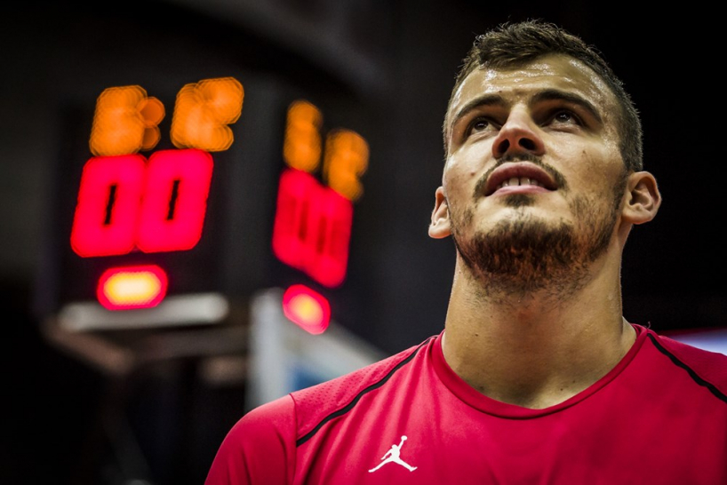 Тренер Хорватії виключив Анте Жижича та Драгана Бендера зі складу на Євробаскет 2 Тренер Хорватії виключив Анте Жижича та Драгана Бендера зі складу на Євробаскет 1