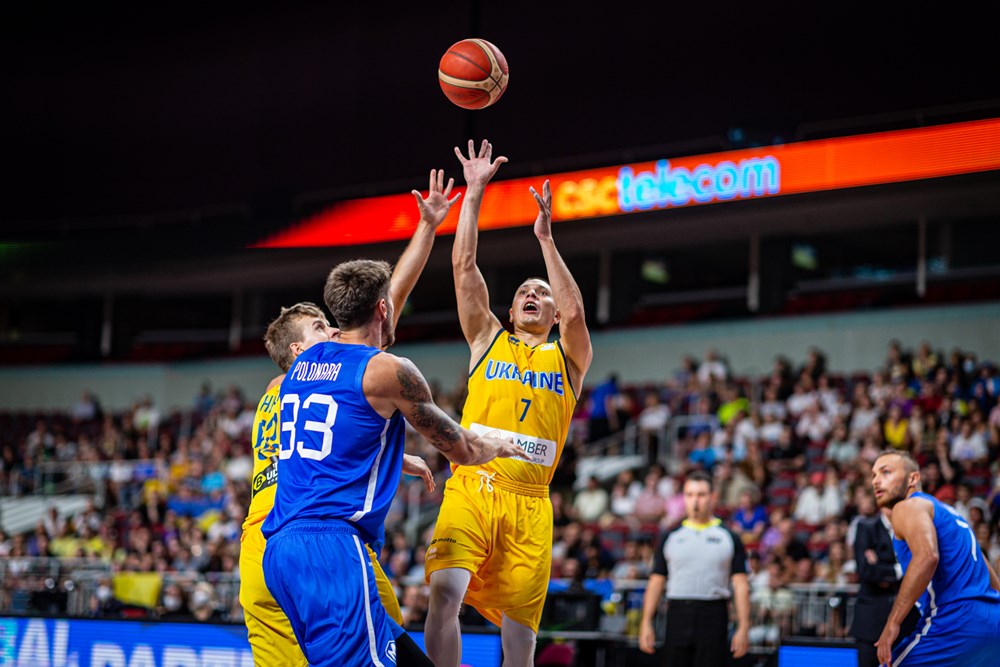 Денис Лукашов: "Багатскіс озвучив нам рішення, що залишає національну збірну" 4 Денис Лукашов: "Багатскіс озвучив нам рішення, що залишає національну збірну" 3