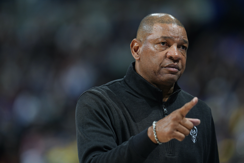 Док Ріверс очолив команду на Матч зірок НБА, пропрацювавши в сезоні лише тиждень 2 Док Ріверс очолив команду на Матч зірок НБА, пропрацювавши в сезоні лише тиждень 1