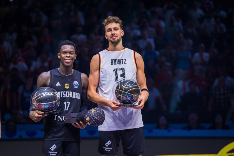 Розкриті призові кожному гравцю збірної Німеччини за виграш титулу на Євробаскеті 2 Розкриті призові кожному гравцю збірної Німеччини за виграш титулу на Євробаскеті 1