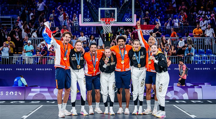 Визначено олімпійських чемпіонів Парижу-2024 в баскетболі 3х3 2 Визначено олімпійських чемпіонів Парижу-2024 в баскетболі 3х3 1