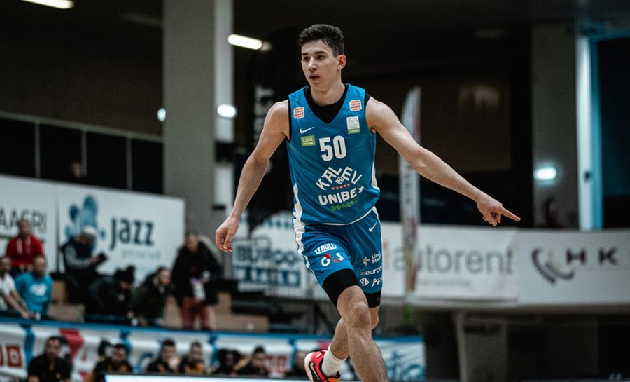 Українці за кордоном: Артамонов, Ковляр, Сєргєєв, Марченко, Марковецький, Шульга, Новицький, Давидюк 2 Українці за кордоном: Артамонов, Ковляр, Сєргєєв, Марченко, Марковецький, Шульга, Новицький, Давидюк 1