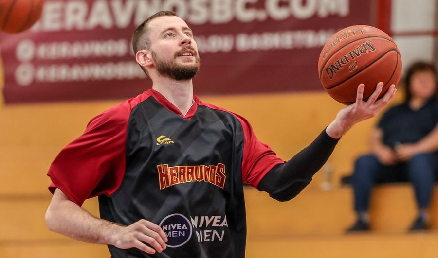 Українці за кордоном: Мішула, Артамонов, Грицак 2 Українці за кордоном: Мішула, Артамонов, Грицак 1