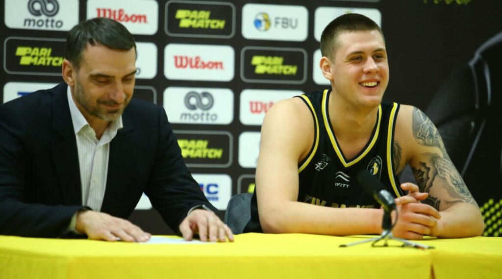 Володимир Холопов: "Моменти із повітряною тривогою впливають по різному" 2 Володимир Холопов: "Моменти із повітряною тривогою впливають по різному" 1