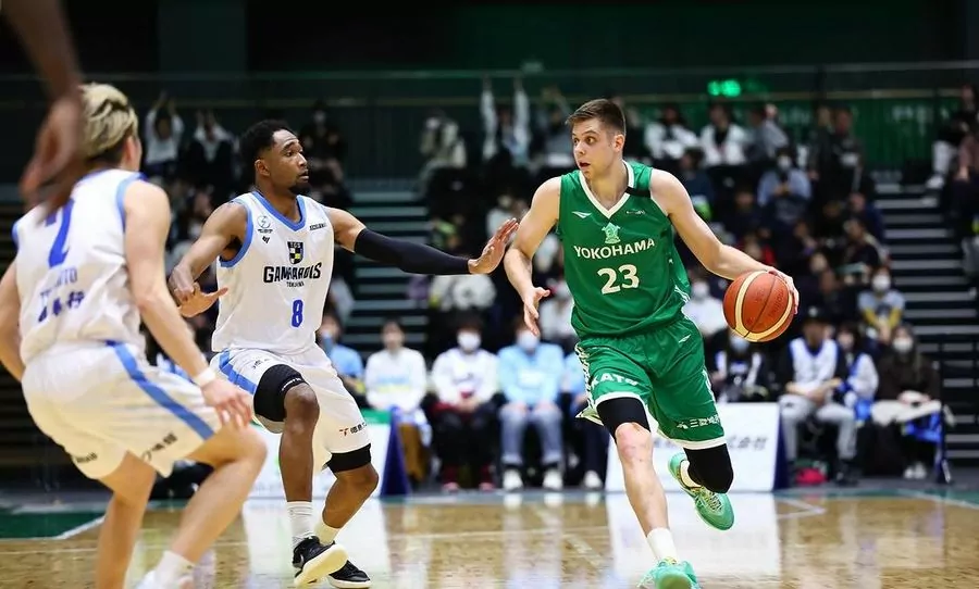 Українці за кордоном: солідний дабл-дабл Зайцева, Коренюк, Антіпов, Ковальов, Бояркін 2 Українці за кордоном: солідний дабл-дабл Зайцева, Коренюк, Антіпов, Ковальов, Бояркін 1