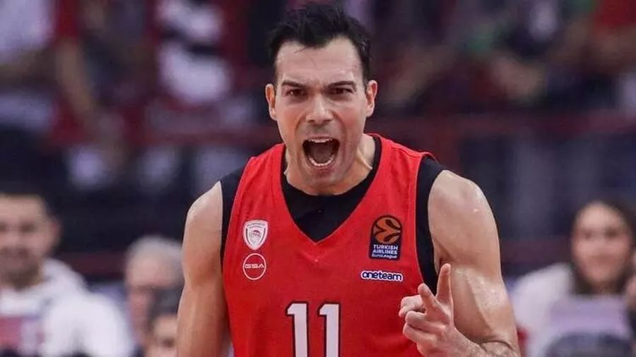 Костас Слукас підпише довготривалий контракт з "Панатінаїкосом" 2 Костас Слукас підпише довготривалий контракт з "Панатінаїкосом" 1