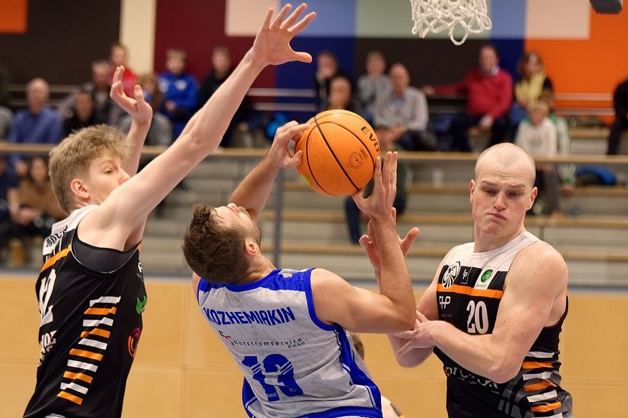 Українці за кордоном: Кожем'якін, Бачурін, Шеліст, Яйло, Семерич, Шорсткий 2 Українці за кордоном: Кожем'якін, Бачурін, Шеліст, Яйло, Семерич, Шорсткий 1