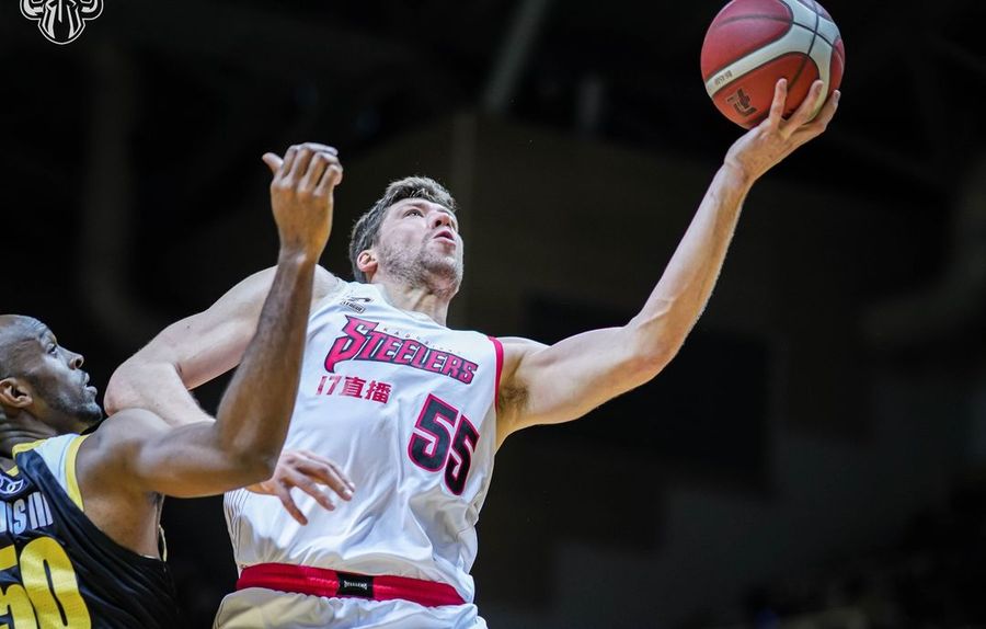 Українці за кордоном: Кравцов оформив дабл-дабл, Шундель набрав 31 очко 2 Українці за кордоном: Кравцов оформив дабл-дабл, Шундель набрав 31 очко 1