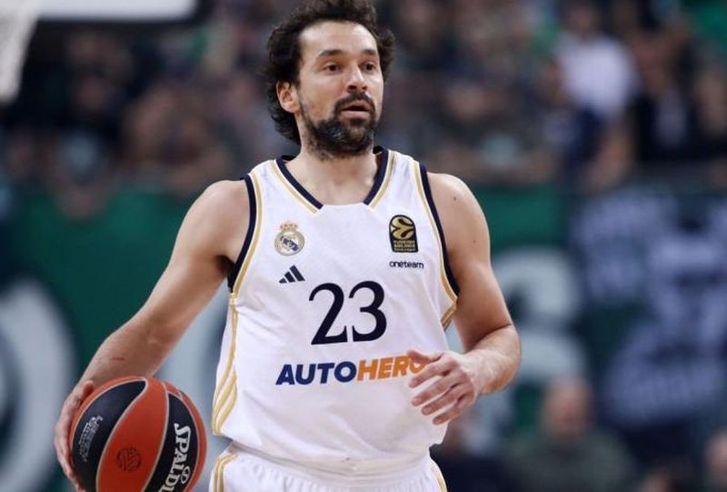 Cерхіо Юль зрівнявся з легендою "Реала" за зіграними матчами за "бланкос". 2 Cерхіо Юль зрівнявся з легендою "Реала" за зіграними матчами за "бланкос". 1