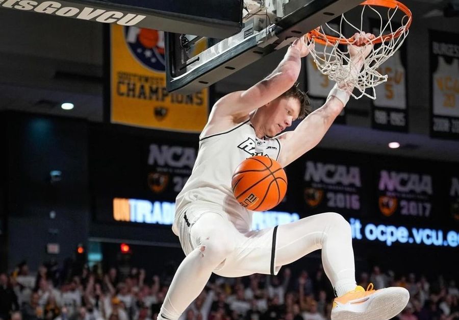 Українці за кордоном: Шульга, Марковецький, Константиновський, Дзюба 2 Українці за кордоном: Шульга, Марковецький, Константиновський, Дзюба 1