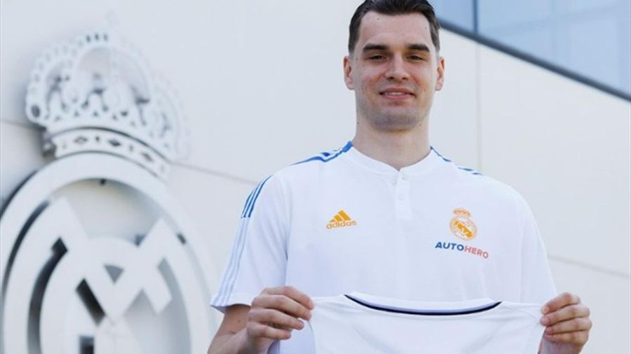 Ключовий гравець "Реала" вирішив повернутися до "Барселони" 2 Ключовий гравець "Реала" вирішив повернутися до "Барселони" 1