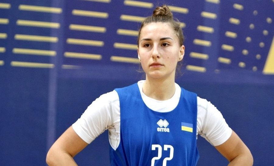 Українці за кордоном: Мітіна, Рульова, Волошина 2 Українці за кордоном: Мітіна, Рульова, Волошина 1