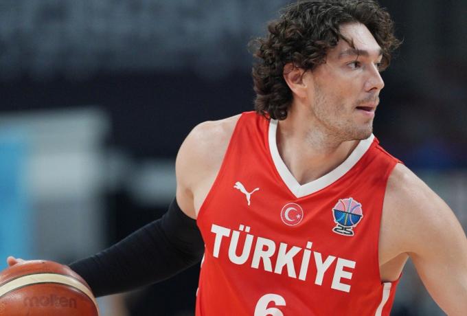 Капітан збірної Туреччини: "Проти Німеччини очікуємо битви" 2 Капітан збірної Туреччини: "Проти Німеччини очікуємо битви" 1