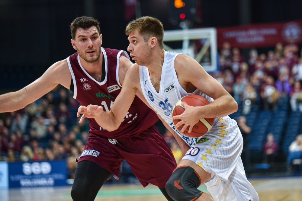 Артем Ковальов зіграв дебютний матч у чемпіонаті Литви 2 Артем Ковальов зіграв дебютний матч у чемпіонаті Литви 1