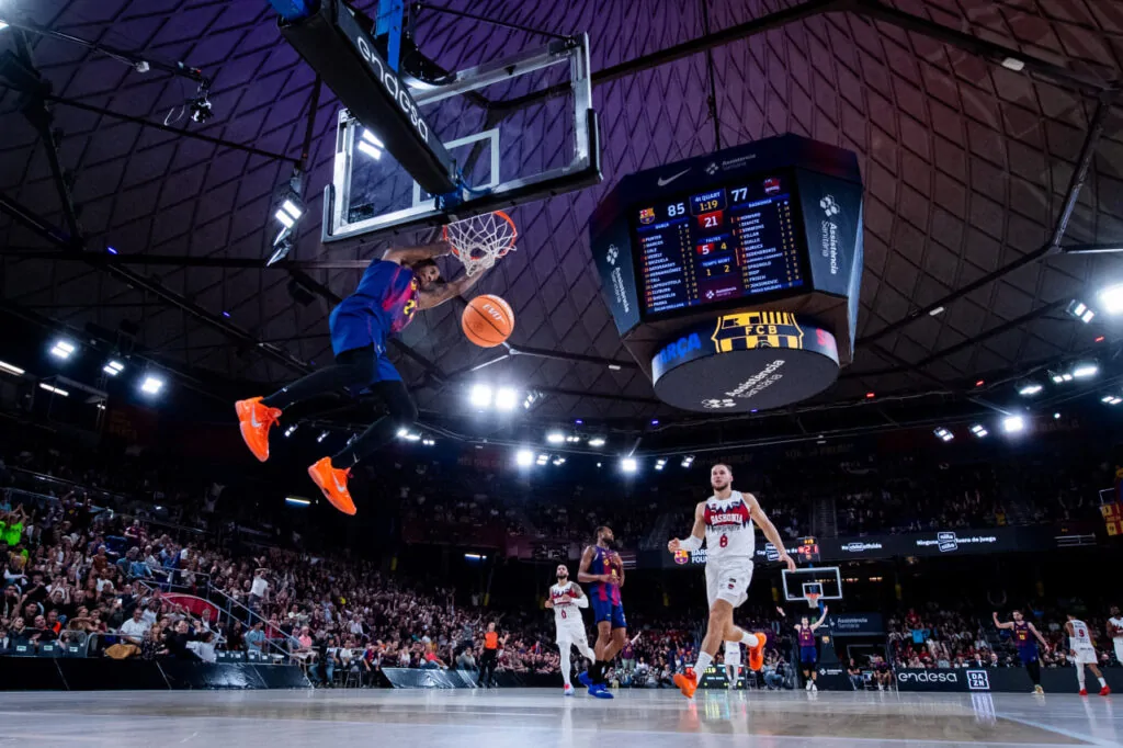 Чемпіонат Іспанії, 7-й тур: "Барселона" обіграла клуб Євроліги, результати інших матчів 2 Чемпіонат Іспанії, 7-й тур: "Барселона" обіграла клуб Євроліги, результати інших матчів 1
