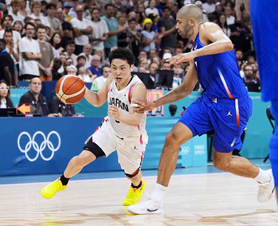 Зірка збірної Японії отримав контракт від клубу НБА після феєричної гри проти Франції на Олімпіаді 2 Зірка збірної Японії отримав контракт від клубу НБА після феєричної гри проти Франції на Олімпіаді 1