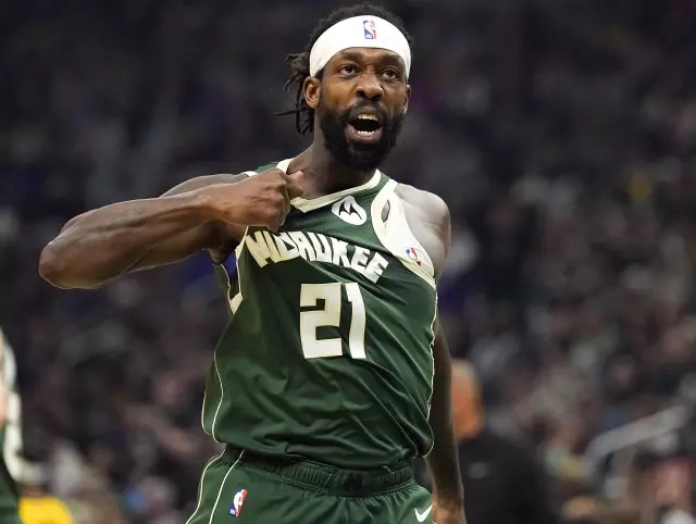 Стала відома зарплата, якою ізраїльський клуб переманив Патріка Беверлі з НБА 2 Стала відома зарплата, якою ізраїльський клуб переманив Патріка Беверлі з НБА 1