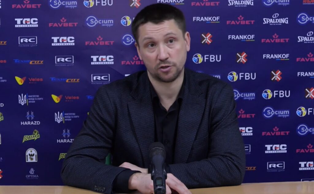 Дмитро Забірченко: "Я від Карпюка набагато більшого чекаю в нашій команді і загалом в баскетболі" 2 Дмитро Забірченко: "Я від Карпюка набагато більшого чекаю в нашій команді і загалом в баскетболі" 1