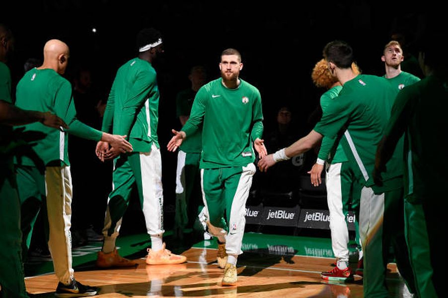 Cвятослав Михайлюк набрав 3 очки проти "Індіани" та вийшов на друге місце за перемогами у плей-оф серед українців 2 - basket.com.ua Cвятослав Михайлюк набрав 3 очки проти "Індіани" та вийшов на друге місце за перемогами у плей-оф серед українців 1 - basket.com.ua