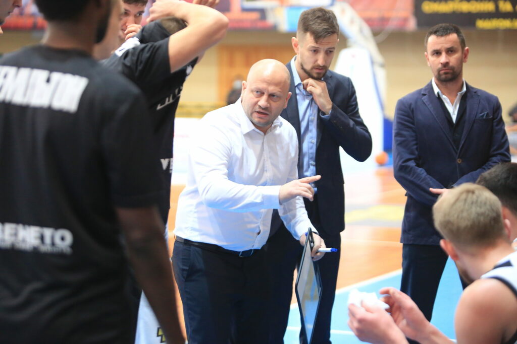 Максим Михельсон: "Ситуация, в которой мы оказались, открывает новые возможности для наших молодых игроков" 2 Максим Михельсон: "Ситуация, в которой мы оказались, открывает новые возможности для наших молодых игроков" 1