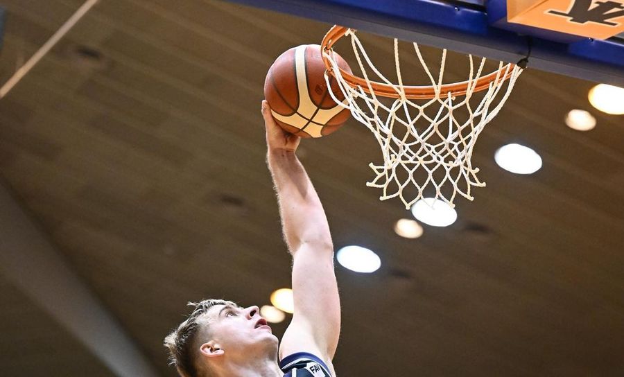 Українці за кордоном: Герун, Бринюк, Тихонов, Сергєєв 2 Українці за кордоном: Герун, Бринюк, Тихонов, Сергєєв 1