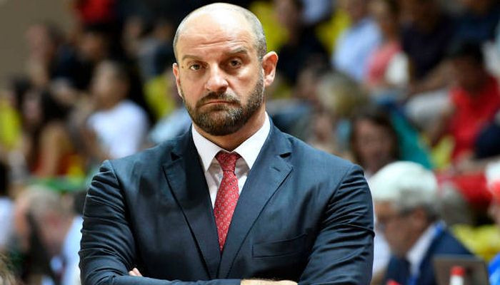 Два іноземця та українець. Стало відомо, хто крім Степановського міг очолити збірну України 2 Два іноземця та українець. Стало відомо, хто крім Степановського міг очолити збірну України 1