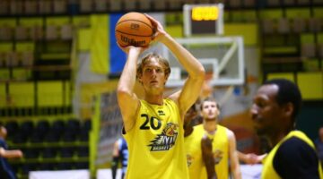 Анікієнко повернувся до Європи 47 - basket.com.ua