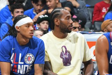 Кавай Ленард вибув через травму на невизначений термін 35